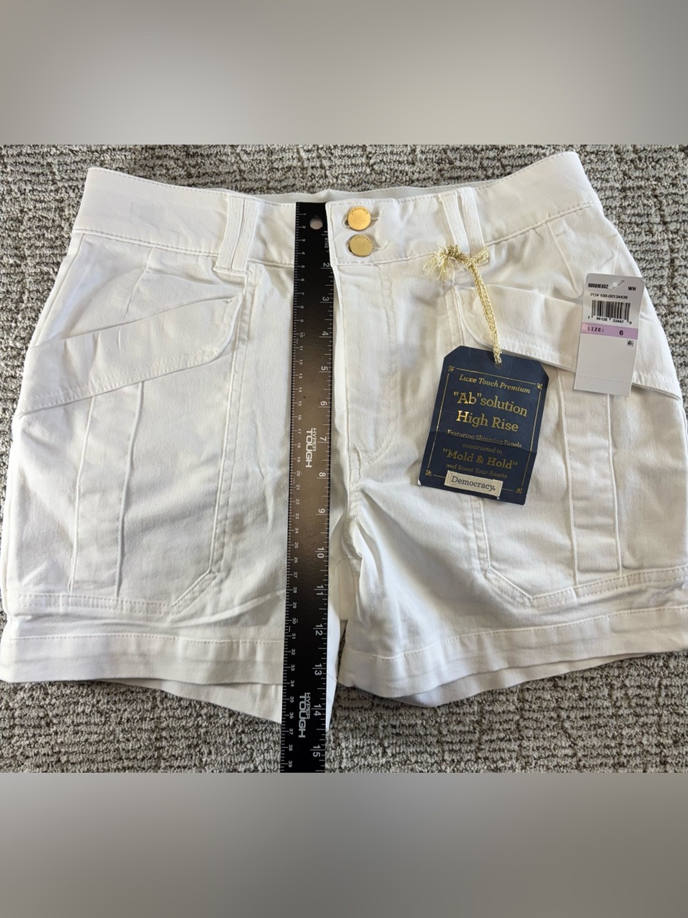 NWT Democracy Ab-solution Women’s Size 6 White High Rise Utility Shorts - Picture 7 of 12